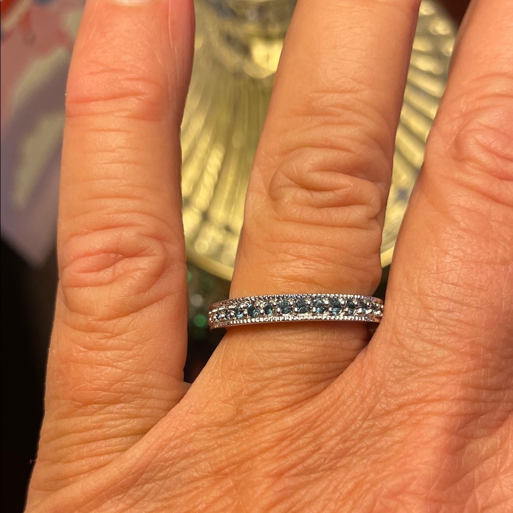 Simply Vera Wang Silver Ring with  blue stones.  Nwt. - Picture 2 of 3